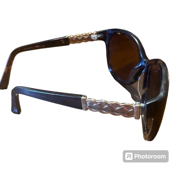 Guess GU7316 Butterfly Tortoise Women's Sunglasses GU7316-TO1 - Picture 6 of 8